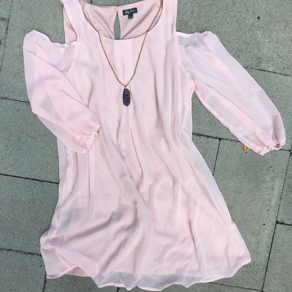 Blush shoulderless dress w detachable pendant s:lg